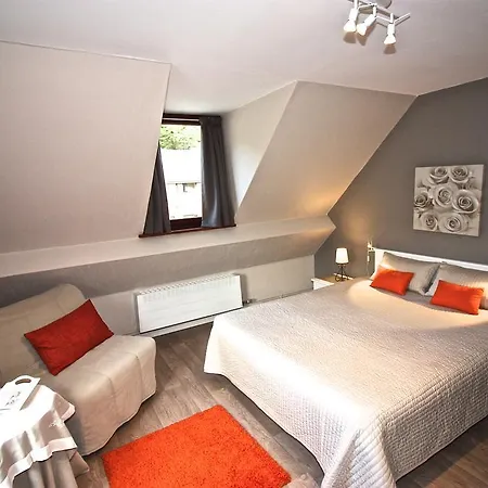 펜션 L'o De 라로셰안알데네